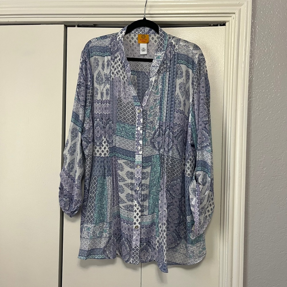 Ruby Rd Woman 2X Patchwork Print Button Front Tunic‎ Blouse